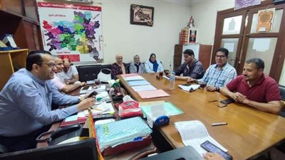 وكيل تعليم الغربية يتابع امتحانات الدبلومات الفنية من داخل غرفة العمليات