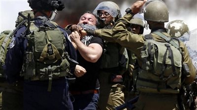 نادي الأسير: اعتقال 9 آلاف فلسطيني بالضفة الغربية منذ 7 أكتوبر