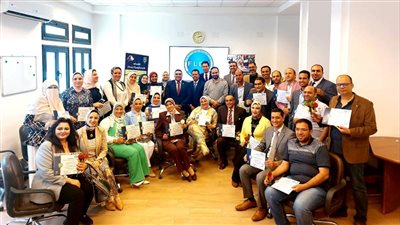 تسليم شهادات الدفعة الأولى لدورة TOT بجامعة دمنهور 