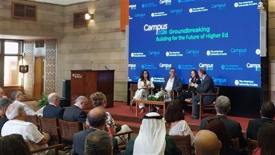 رئيس الجامعة الأمريكية: نسعى لتشكيل طالب بقدرات فريدة 