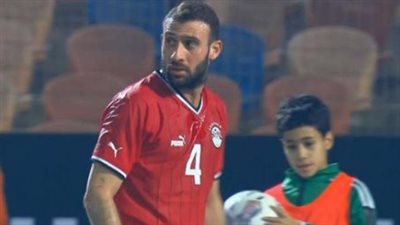 والد عمر كمال: لا يوجد أزمة بين نجلي وحسام حسن