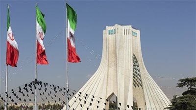 خبير: النظام في إيران لن يسمح بوجود رئيس إصلاحي أو معتدل (فيديو)