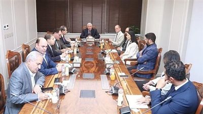 وزير الزراعة يبحث مع مسئولى شركة كرافت هاينز العالمية زيادة استثماراتها في مصر