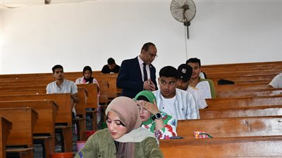 انتظام امتحانات نهاية العام الدراسي بجامعة قناة السويس 