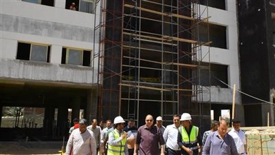 محافظ أسيوط يتابع أعمال إنشاء وتطوير مستشفى ساحل سليم النموذجي الجديد