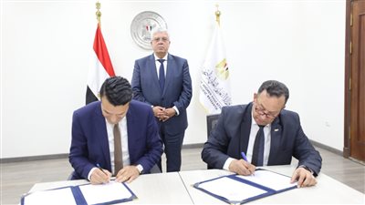 وزير التعليم العالي يشهد توقيع اتفاقية بين جامعتي المنصورة الجديدة وإيفانستي الفرنسية