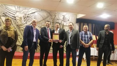 في احتفالية كبرى بنقابة الصحفيين.. تكرم د. صلاح الدين عبدالله مدير تحرير 