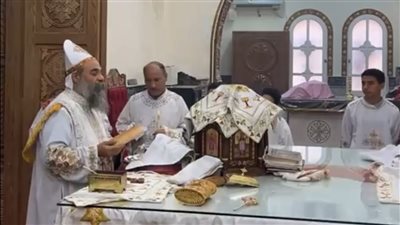 الأب بقطر نسيم يترأس فعاليات الأقباط بكنيسة العذراء في نجع حمادي 