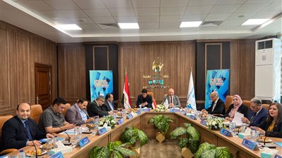 بنها الأهلية تناقش الخطط التنفيذية لمراكز ووحدات الجامعة