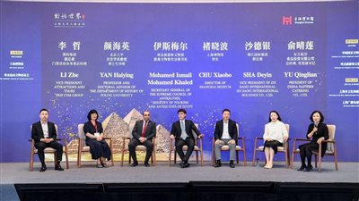 جولة تفقدية لمتابعة تجهيزات معرض 