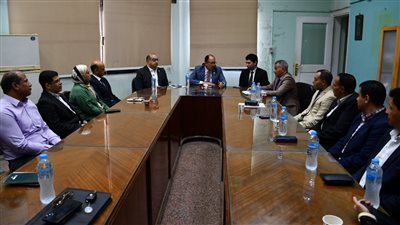 جولة تفقدية لرئيس جامعة حلوان في كلية الاقتصاد المنزلي 