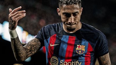 الأندية السعودية تراقب مستقبل رافينيا مع برشلونة