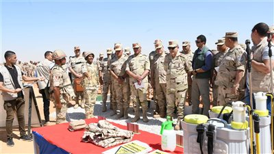 رئيس الأركان يشهد تنفيذ البيان العملى لإجراءات التأمين التخصصى لأحد تشكيلات الجيش الثالث الميدانى