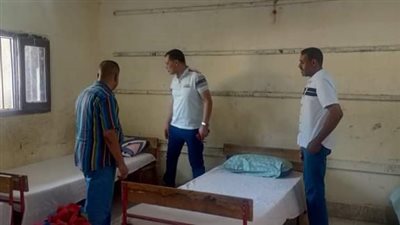  وكيل تعليم قنا يتفقد استراحات امتحانات الثانوية العامة بقفط