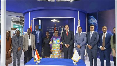 بحث التعاون مع أوغندا لتنمية السياحة العلاجية 