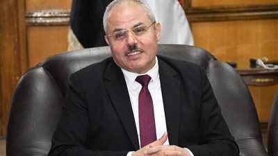 قطاع الدراسات العليا بجامعة قناة السويس يُواصل استعداداته لعقد المؤتمر الخامس