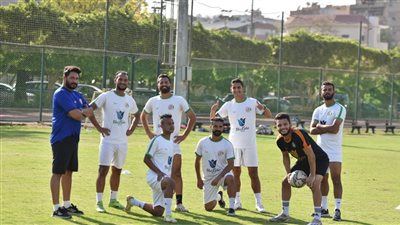 سبورتنج يختتم تدريباته لمواجهة الترسانة اليوم بالترقى 