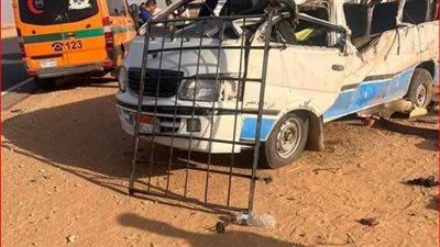 دماء وصرخات على طريق العياط.. تفاصيل مصرع 4 أشخاص وإصابة 16 في الحادث الأليم 