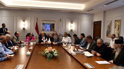 محافظ جنوب سيناء يتابع مشروعات تطوير مدينة سانت كاترين