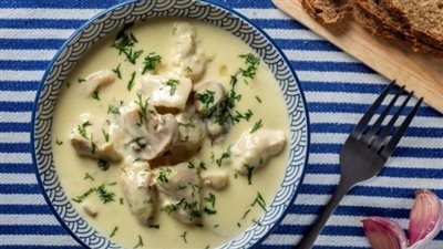 طريقة شوربة الدجاج الكريمة