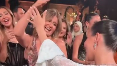 وصلة رقص لـ هنا شيحة برفقة العروس جميلة عوض فى حفل زفافها.. فيديو 