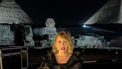 إيناس الدغيدي تدعم الماسونية وقصر فستانها كشف المستور 