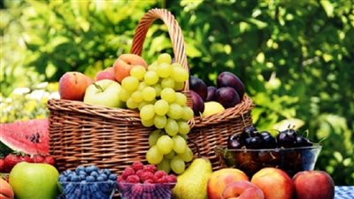 البلح والمانجو السكري يسجلان 20 جنيهاً.. سعر الفاكهة الصيفية اليوم 