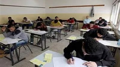 فتح اللجان لطلاب الثانوية العامة لتأدية الامتحانات بمحافظة أسيوط 