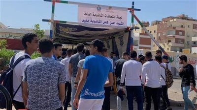 توافد الطلاب على لجان الثانوية العامة بالبحر الأحمر 