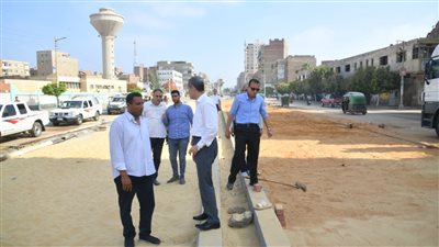 محافظ الغربية يتابع مشروعات الرصف والتطوير بزفتى والسنطة