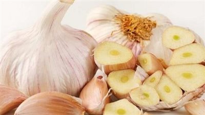 الثوم علاج فعال لخفض نسبة السكر في الدم 