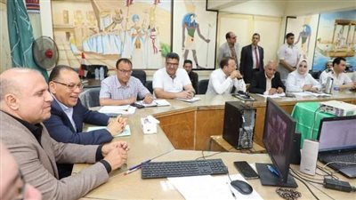 ضبط طالب غش بالمحمول وإصابة 3 ملاحظين بحالات إعياء وغياب 562 طالب بالشرقية