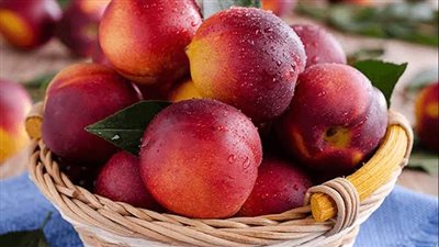 الخوخ مفيد لتصلب الشرايين.. فوائده وأضراره 