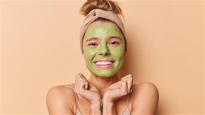 استعيدي جمال بشرتك بماسك الكوسا السحري