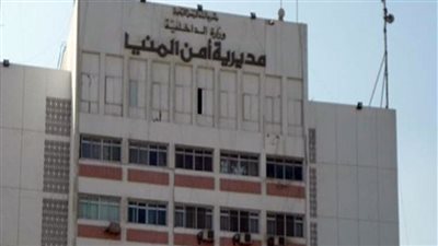 تفاصيل مصرع طفلة وشاب سقوطا من سيارة بالمنيا 