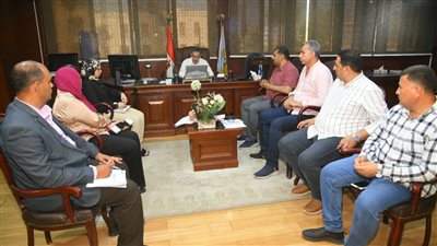 محافظ الغربية يوجه بتكثيف الأعمال للانتهاء من الشوارع والمحاور المروية