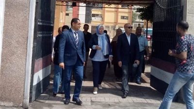 نائب المحافظ عن المنطقة الشرقية يتفقد لجان امتحانات الثانوية العامة