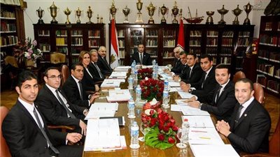 الأهلي يوضح موقفه من أزمة القمة ويؤكد استمراره في مسابقة الدوري