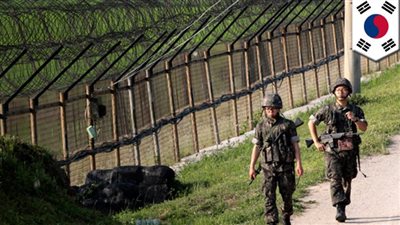 كوريا الجنوبية تطلق طلقات تحذيرية بعد عبور جنود من نظيرتها الشمالية حدودها