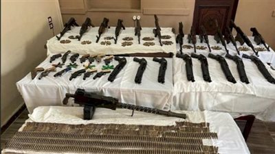 ضبط حائزى ومتجرى المواد المخدرة والأسلحة النارية