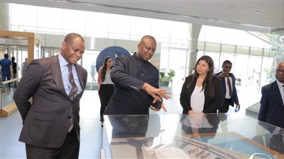 سفير الكونغو في زيارة لمكتبة الإسكندرية