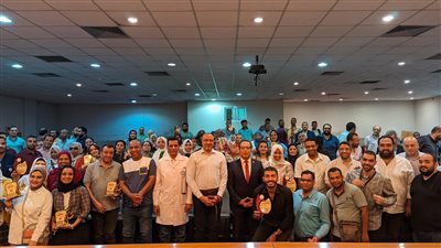 هيئة الرعاية بالأقصر تكرم 111 فرد من قيادات الصف الثاني بمنشآتها الصحية 