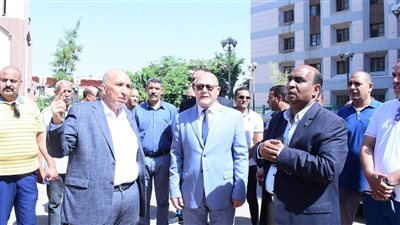 محافظ سوهاج يتابع تطورات الإنتهاء من مبنى الجراحات التخصصية بالمستشفي الجامعي