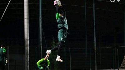 تدريبات قوية لحراس مرمى الزمالك 