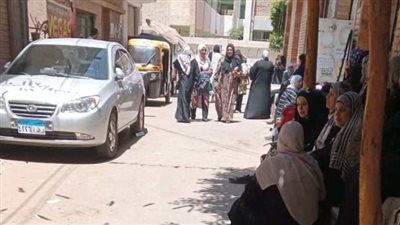 طلاب ثانوي الشرقية: امتحان الإحصاء سهل والاقتصاد صعب ويحتاج لوقت إضافي 