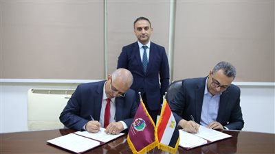   مذكرة تفاهم مشترك بين كلية الهندسة بالفيوم وشركة سامسونج الكترونيكس مصر 