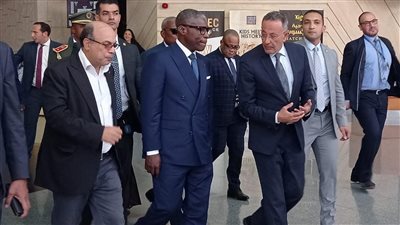 نائب رئيس غينيا الاستوائية يزور متحف الحضارة