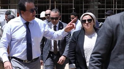 وزير الصحة يتفقد مشروع تطوير مستشفى معهد ناصر ويوجه بتسريع وتيرة العمل .. صور