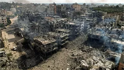 انفجارات وإطلاق نار كثيف من دبابات الاحتلال في رفح الفلسطينية