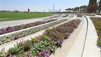 وزير الإسكان: حرصنا في كل مشروعاتنا على زيادة نصيب الفرد من المسطحات الخضراء 